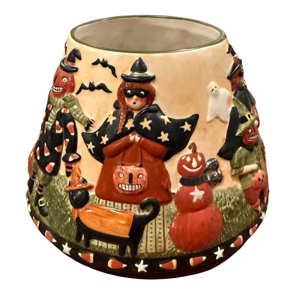 YANKEE CANDLE Teresa Kogut 2005 Halloween Kids Candle Topper Glows In The Dark - Picture 2 of 8